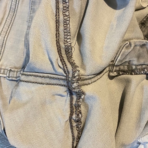 Banana Republic Factory Sculpt Skinny Grey Jeans - Picture 12 of 12